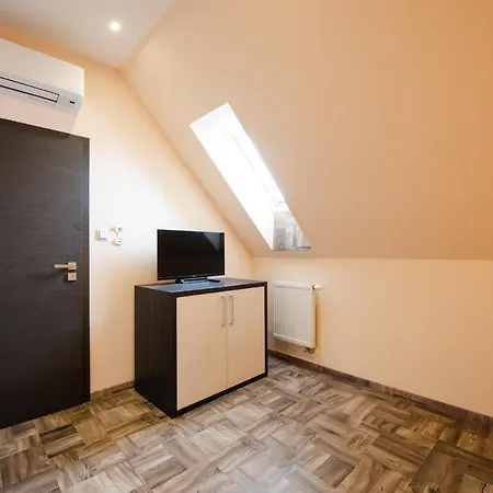 Appart hôtel Brigitte 3*