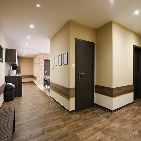 Brigitte 3* Братислава