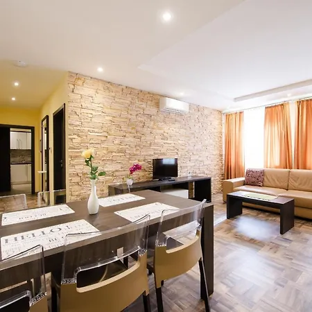 Апарт-отель Brigitte 3*